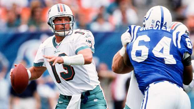 dan-marino-miami-dolphins-front-office.jpg