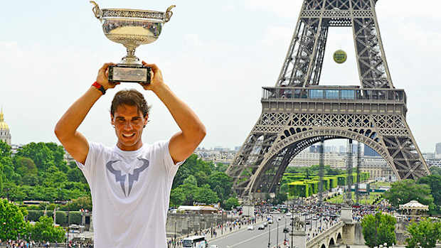 rafael-nadal-trophy-2.jpg