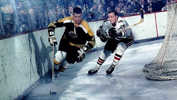 Bobby-Orr-top-triolo.jpg