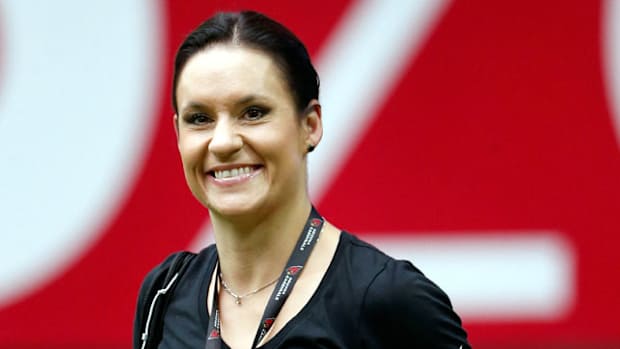 jen-welter-first-female-nfl-coach.jpg