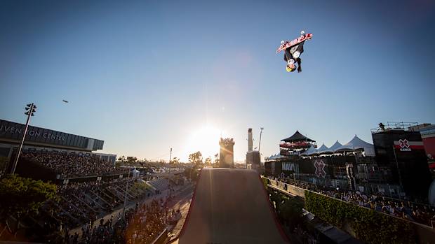 tom-schaar-skateboard-big-air-x-games-960.jpg
