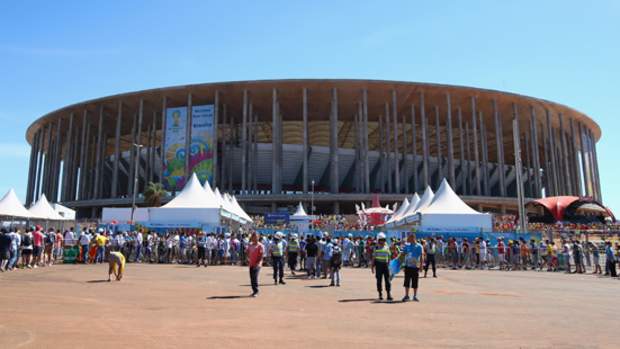 mane-garrincha-stadium-brasilia-nacional