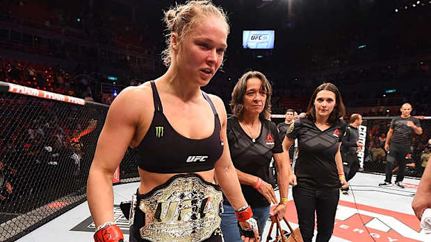 rousey-beats-correia-960.jpg