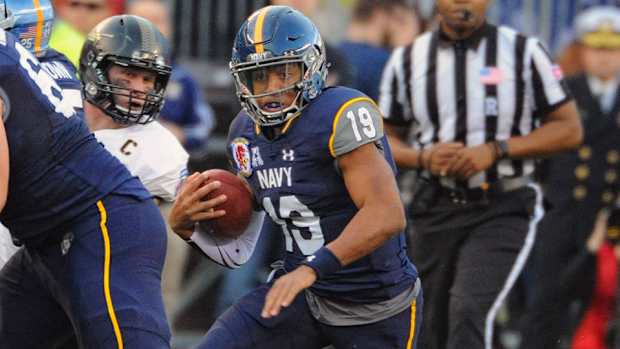 keenan-reynolds-navy-military-bowl-preview-pitt.jpg