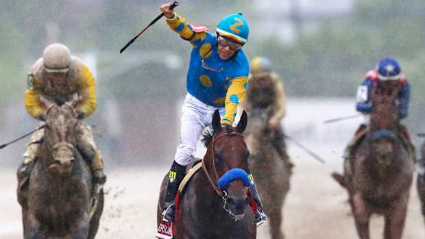 american-pharoah-victor-espinoza-bob-baffert-preakness-stakes.jpg