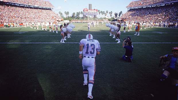 dan-marino-dolphins-960.jpg