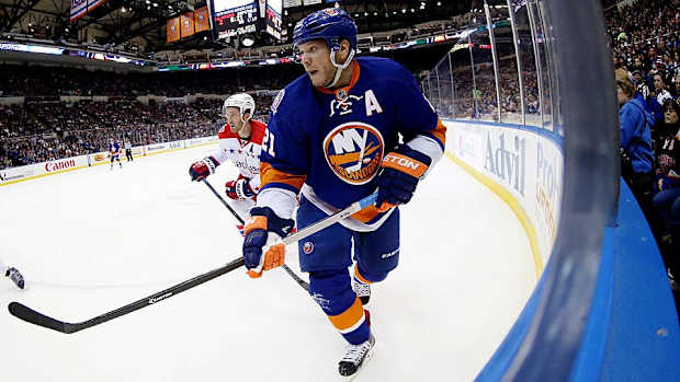 kyle-okposo-bruce-bennett.jpg