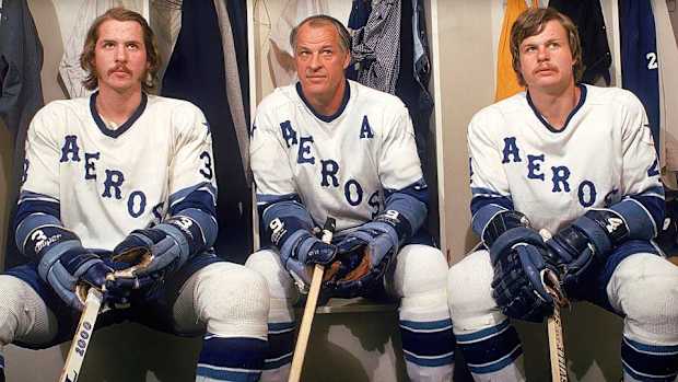 gordie-howe-sons-neil-leifer.jpg