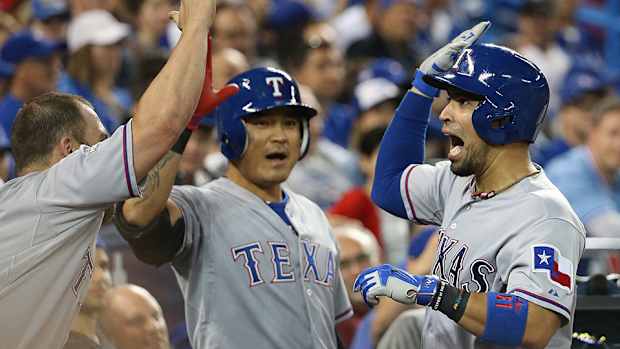 rangers-beat-blue-jays-game-1-robinson-chirinos.jpg