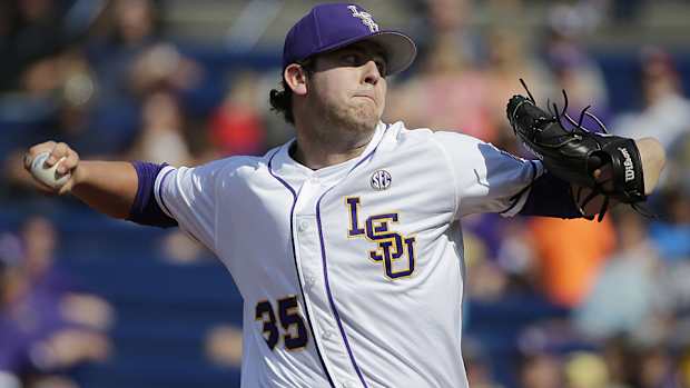 alex-lange-lsu-college-baseball-ncaa-tournament.jpg