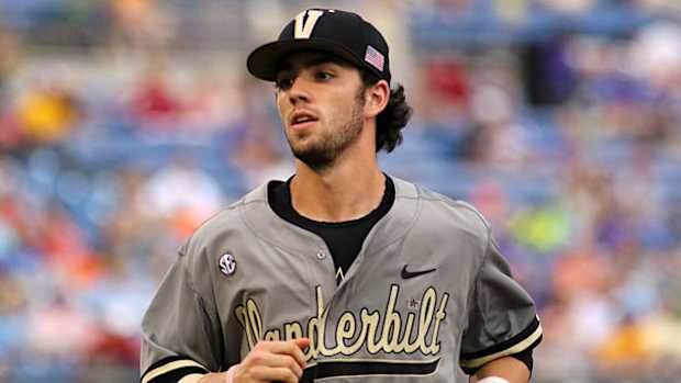 dansby-swanson-ap2.jpg