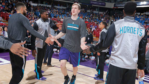 cody-zeller-hornets.jpg