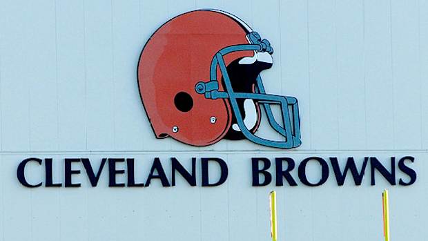 cleveland-browns-pass-hard-knocks-johnny-manziel.jpg