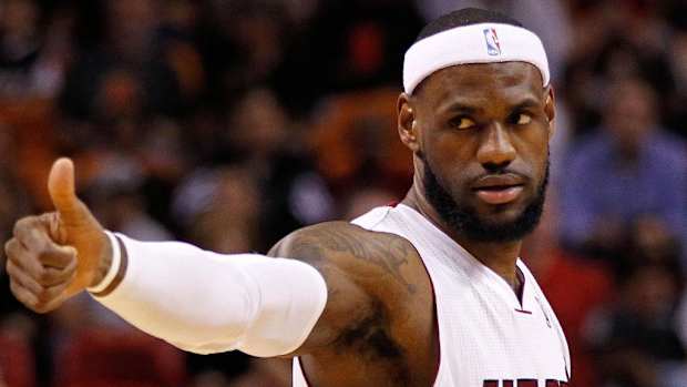 lebron-james-thumbs-up-miami.jpg