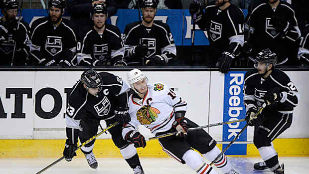 jonathan-toews-kings.jpg