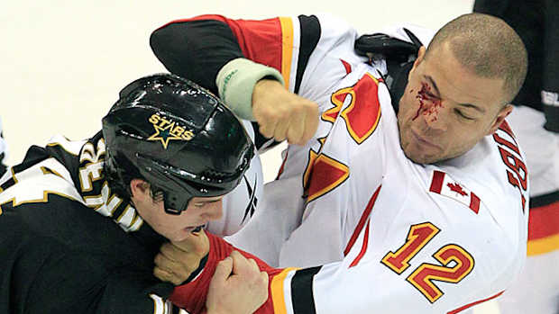 130328144508-jarome-iginla-fight-single-image-cut.jpg
