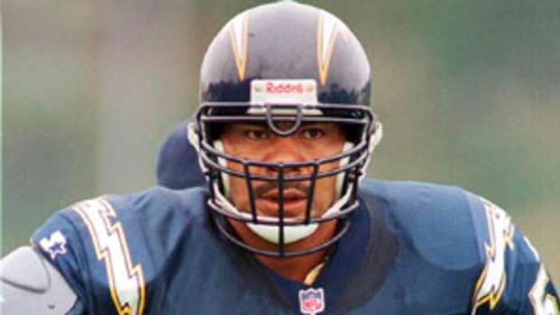 junior.seau.jpg