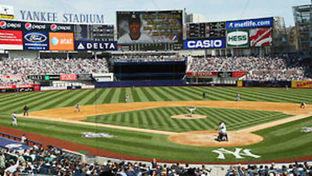 yankee-stadium-indians.jpg