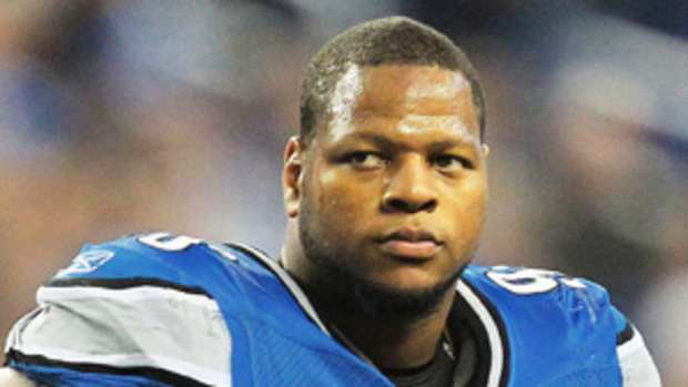 suh-lions-298-usp.jpg