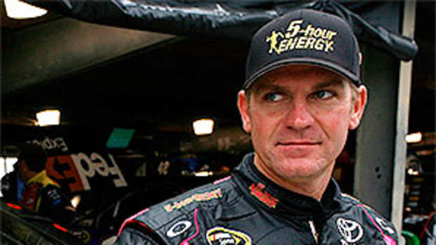 Clint-Bowyer-1.jpg