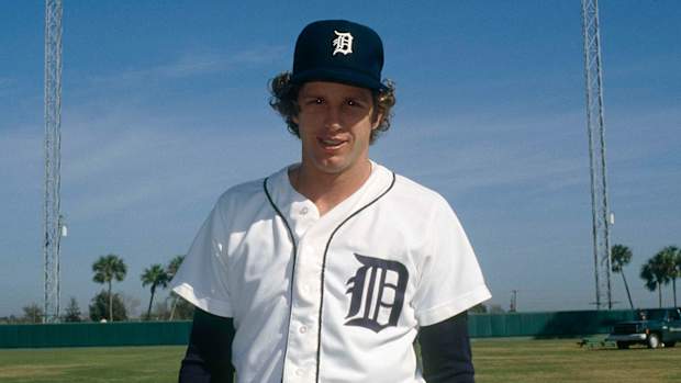 mark-fidrych-detroit-tigers-ap.jpg