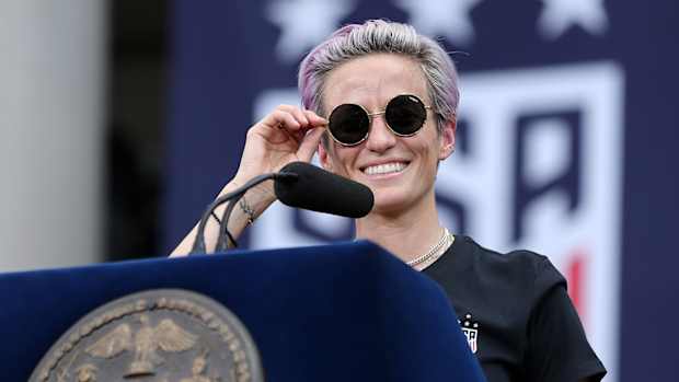 megan-rapinoe-moments-podium