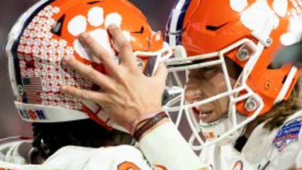 fiesta-bowl-2019-01131 small