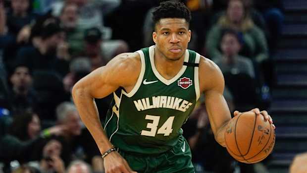 giannis-bucks-mvp-race