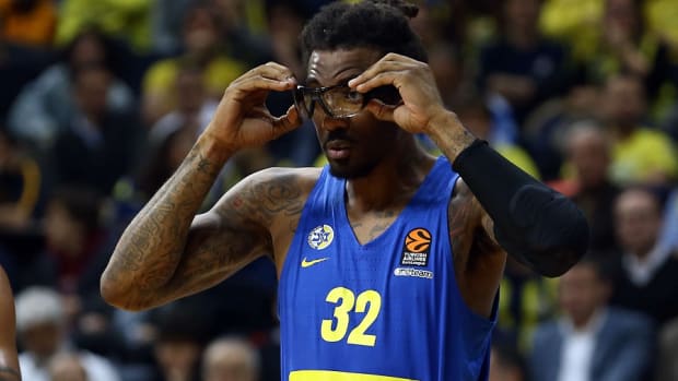 Former NBA center Amar'e Stoudemire lifted Maccabi Tel Aviv to the Israeli league championship.