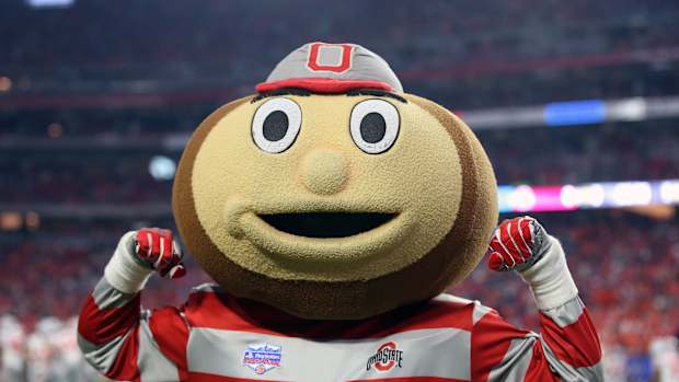 Brutus flexing