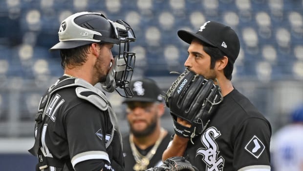 Gio González Yoán Moncada Yasmani Grandal vs. KC 2020-08-01 (Peter Aiken) USATSI_14666164