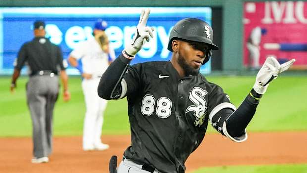 Luis Robert HR v KC 2020-09-03 (Jay Biggerstaff) USATSI_14875631