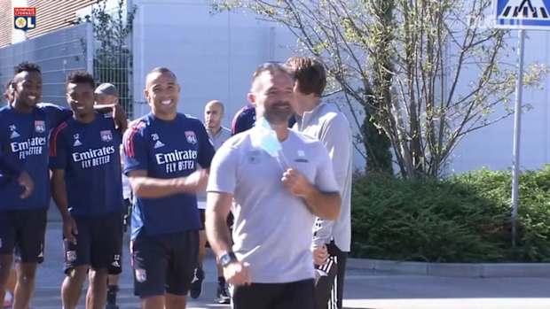 Olympique Lyonnais men's team congratulate Women for winning Champions League