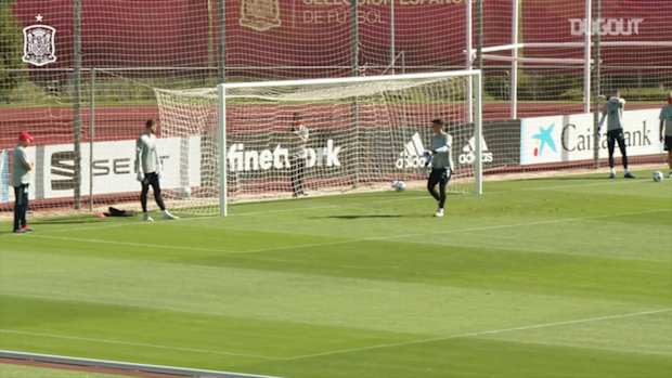 Outside the box shooting challenge in Spain’s training