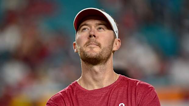 Lincoln RIley - look up