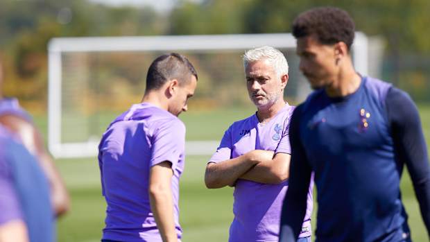 Mourinho-Dele-Alli-Tottenham-All-Nothing