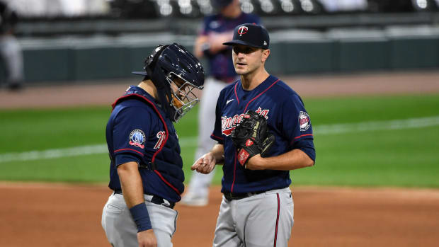 Jake Odorizzi Alex Avila MIN v CWS 2020-09-16 (Mike Dinovo) USATSI_14939977