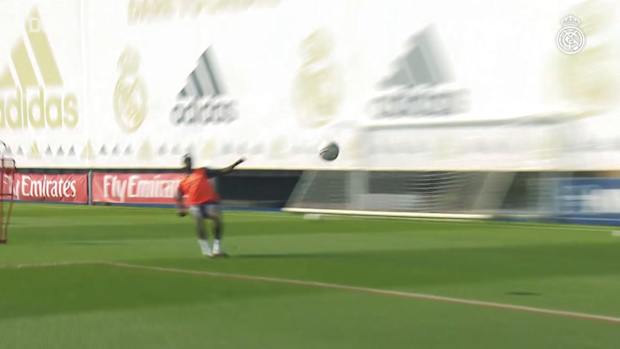 Shots on goal, possession and passing in Real Madrid training session.