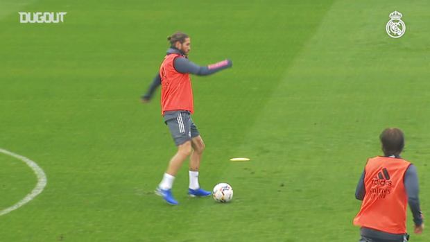 Pressing and games on reduced-size pitches during Real Madrid's training