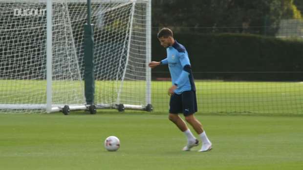 Ruben Dias' first Man City training session