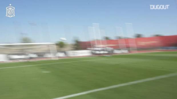 Free-kick practice in Spain training