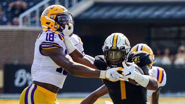 Mizzou stiff arms LSU
