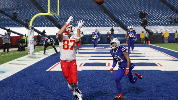 Chiefs tight end Travis Kelce catches this 12-yard touchdown pass over Bills Jordan Poyer. The Chiefs went on to beat the Bills 26-17. Jg 101920 Bills 4 © JAMIE GERMANO/ROCHESTER DEMOCRAT AND CHRONICLE via Imagn Content Services, LLC