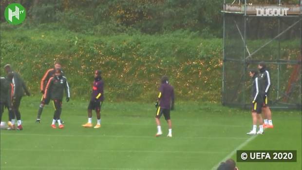 Manchester United in training before İstanbul Başakşehir