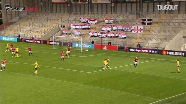 Van de Donk scores last-minute winner vs United