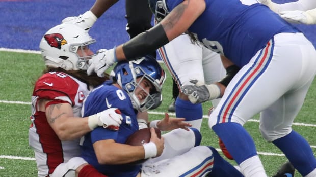 Dennis Gardeck of the Cardinals sacks Daniel Jones quarterback of the Giants in the second half as the Arizona Cardinals played the New York Giants at MetLife Stadium in East Rutherford, NJ on December 13, 2020. The Arizona Cardinals Vs New York Giants At Metlife Stadium In East Rutherford Nj On December 13 2020