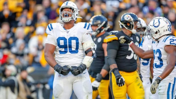 Indianapolis Colts defensive tackle Grover Stewart reacts to a play in a 2019 road loss to the Pittsburgh Steelers. The Colts visit Heinz Field on Sunday.