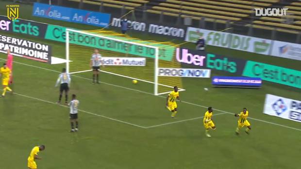 Charles Traoré first lucky goal with Nantes