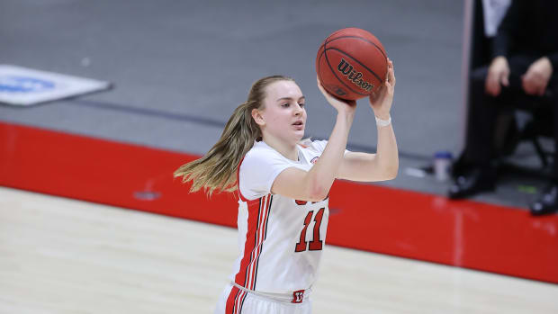 Utah guard No. 11 Brynna Maxwell.