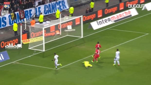 Memphis Depay's first goal at Lyon
